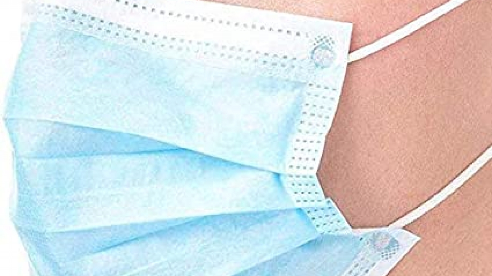 Mascherine chirurgiche: proteggono gli altri, poco chi le indossa